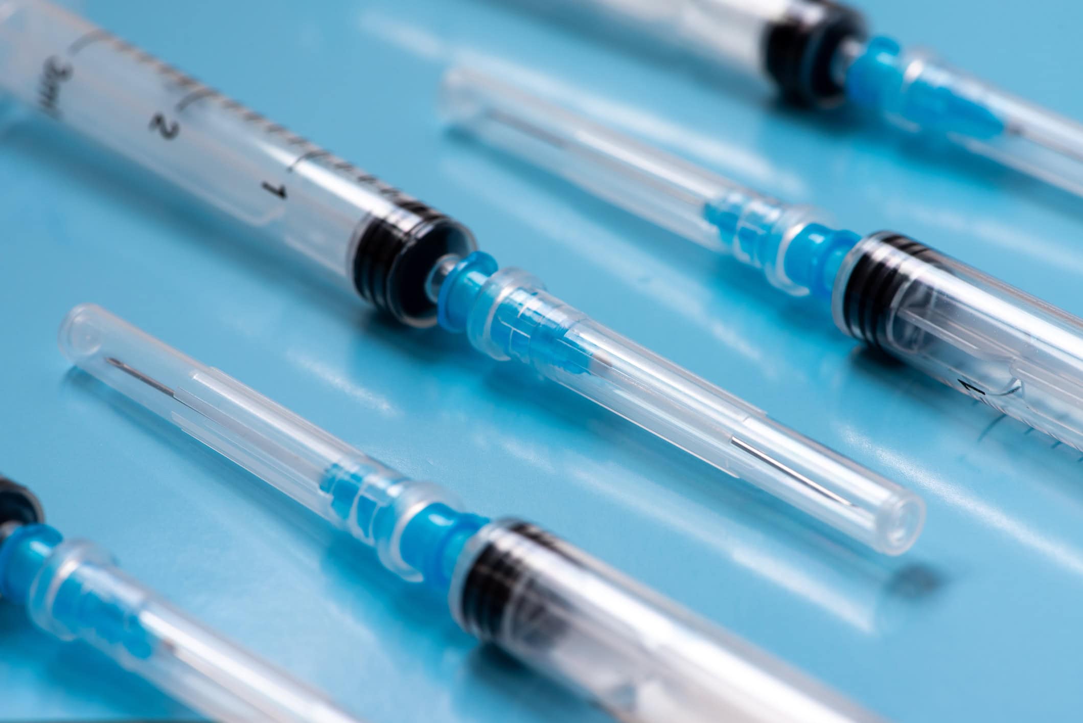 Root Cause Analysis in Cracked Polycarbonate Syringes