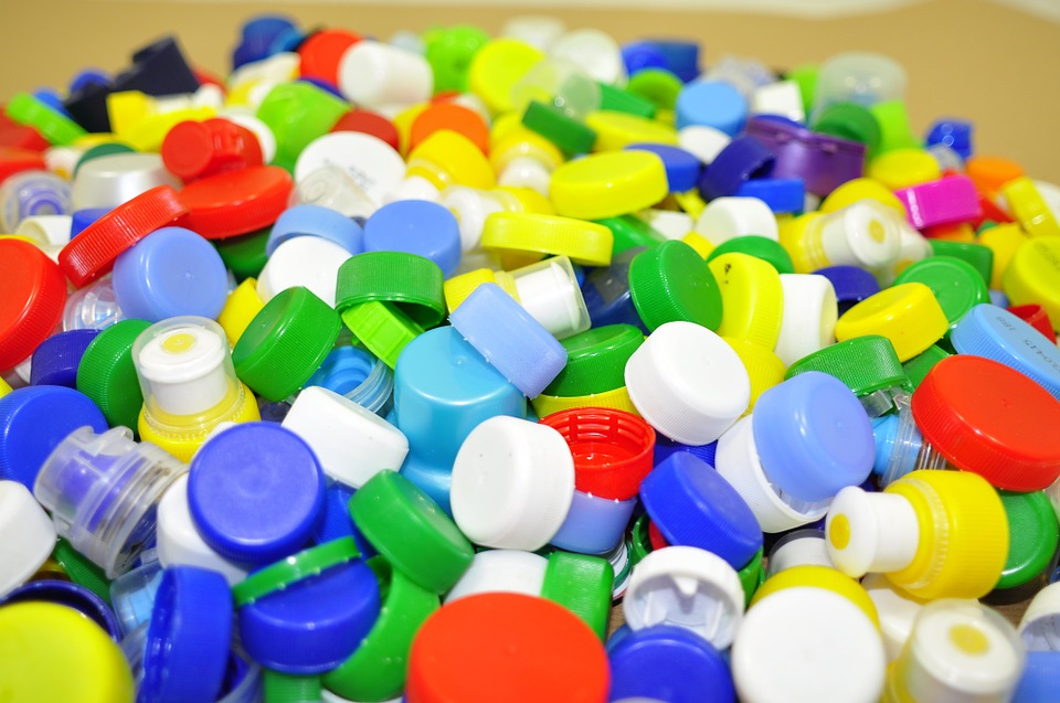 It's a Plastic Sort of World